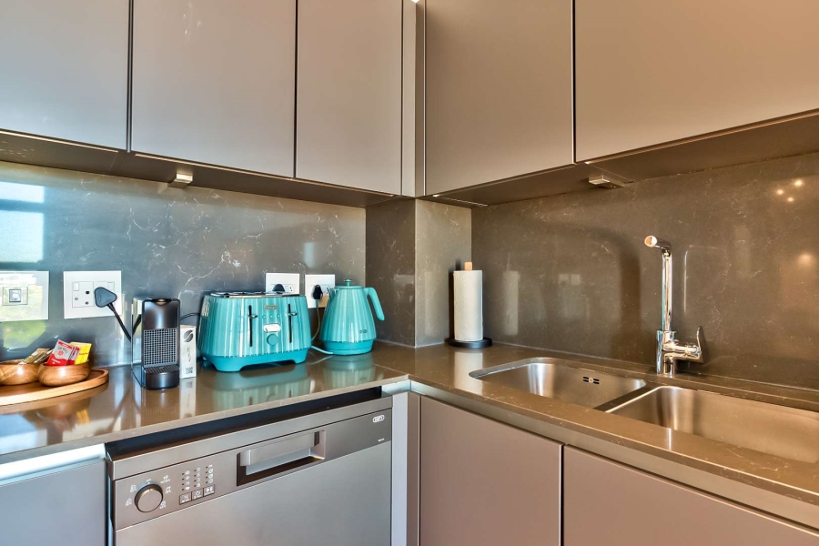 1 Bedroom Property for Sale in Three Anchor Bay Western Cape